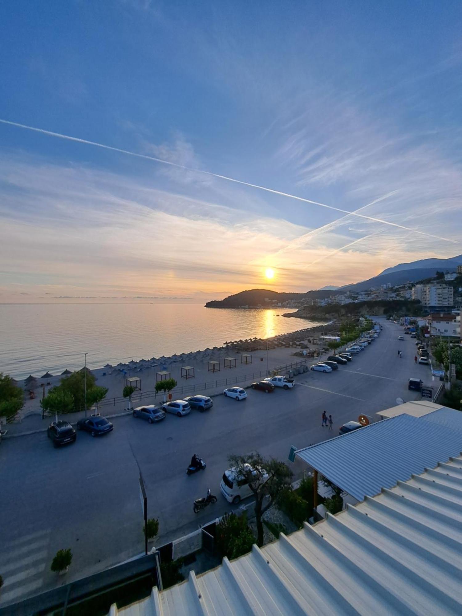 Dhima Hotel Himarë Exterior foto